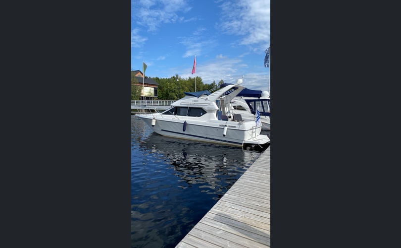 Bayliner 2858-kuva-1